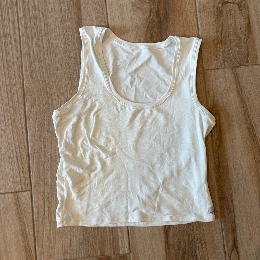 Vuori Tank Top Womens Size M White Scoop Neck Sleeveless Athletic Yoga